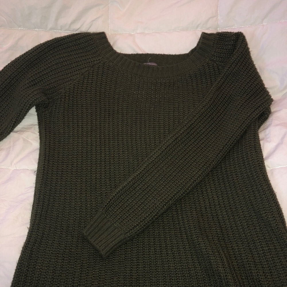 Army green sweater